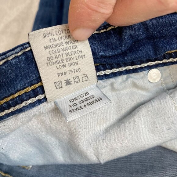 BKE Mens Jeans Size 32x35.5 Payton Classic Blue Distressed Cotton Blend - Picture 11 of 16